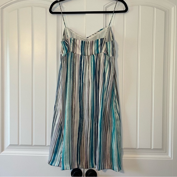Ann Taylor Loft Striped Satin Flowy Dress Size 6 - Picture 8 of 9